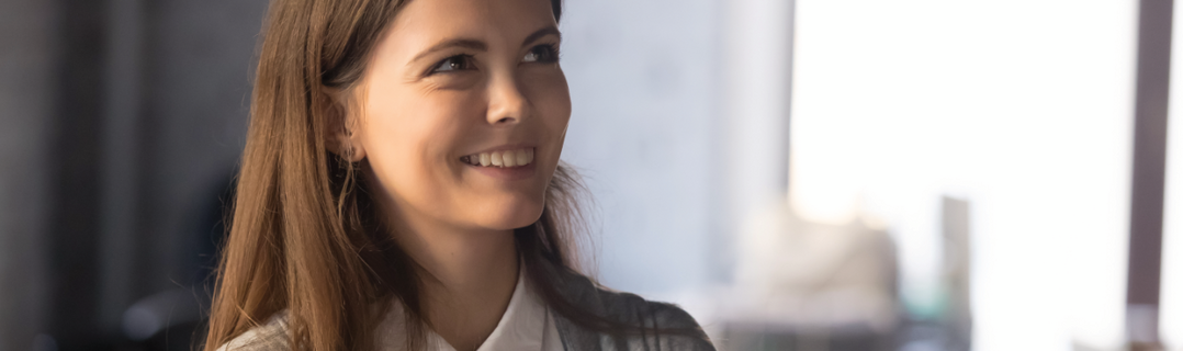 Eine lächelnde Frau