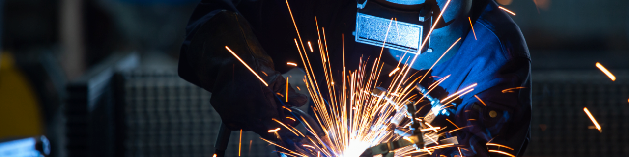 Funkensprühen beim Schweißen